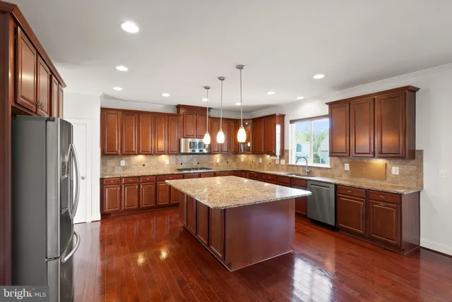 $4,200 | 5666 Spriggs Meadow Drive, Woodbridge, VA 22193