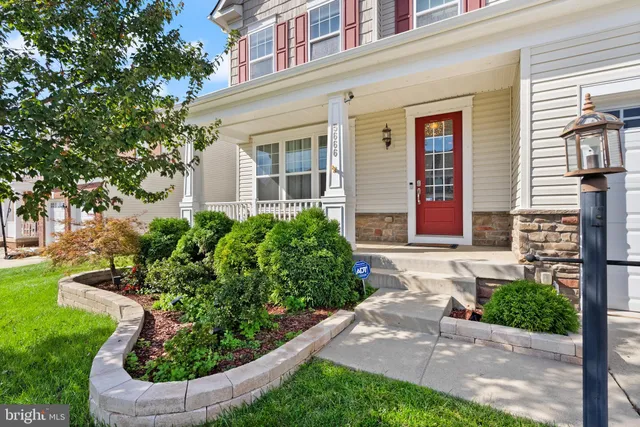 $4,200 | 5666 Spriggs Meadow Drive, Woodbridge, VA 22193