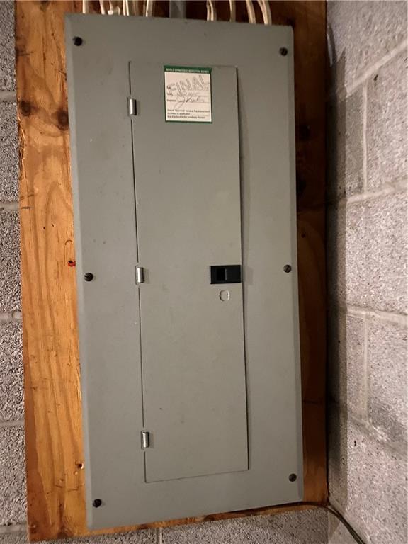 280 Old Lebanon Church Road Pittsburgh, PA 15236 - Photo 26 of 29 a view of a bathroom