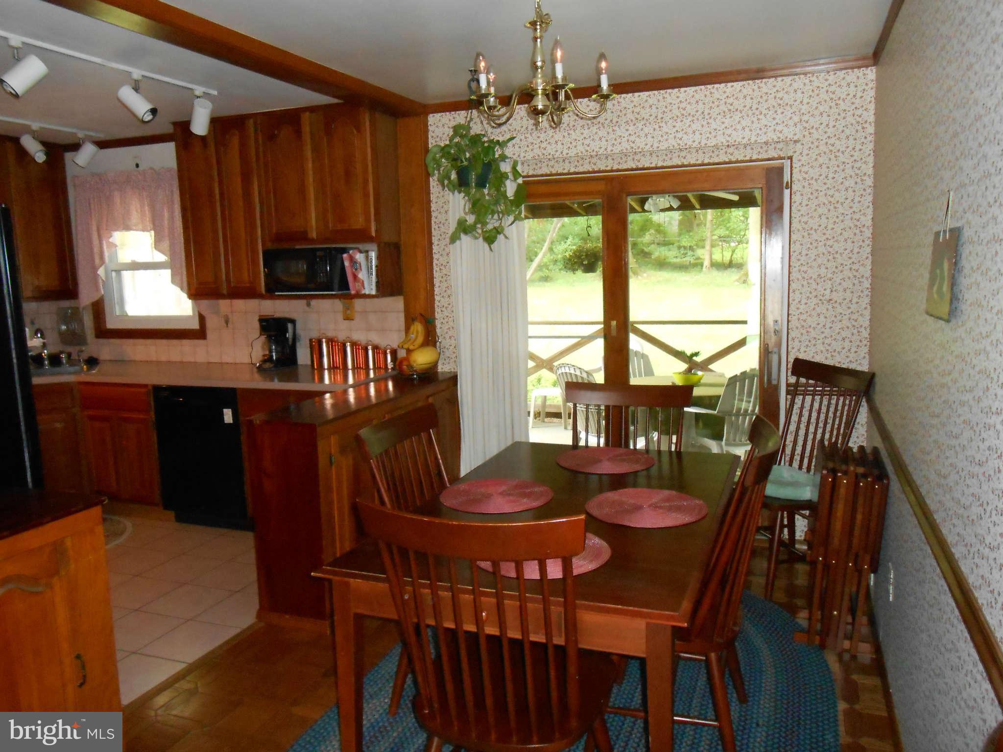 5407 Juliet Street Springfield, VA 22151 - Photo 5 of 27 Kitchen