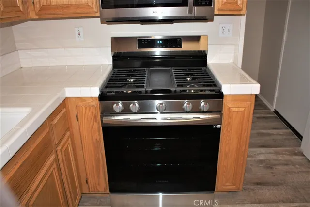 a close view of stove