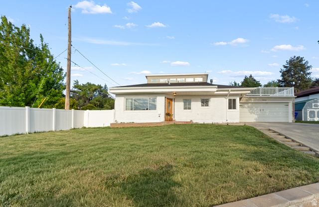 3541 South 50 West Bountiful, UT 84010 - Photo 4 of 47