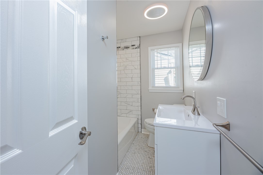 767 Carter Street Rochester, NY 14621 - Photo 21 of 33