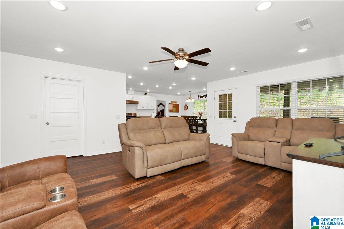 239 Doss Road Cullman, AL 35057 - Photo 5 of 39 Gallery Image 5