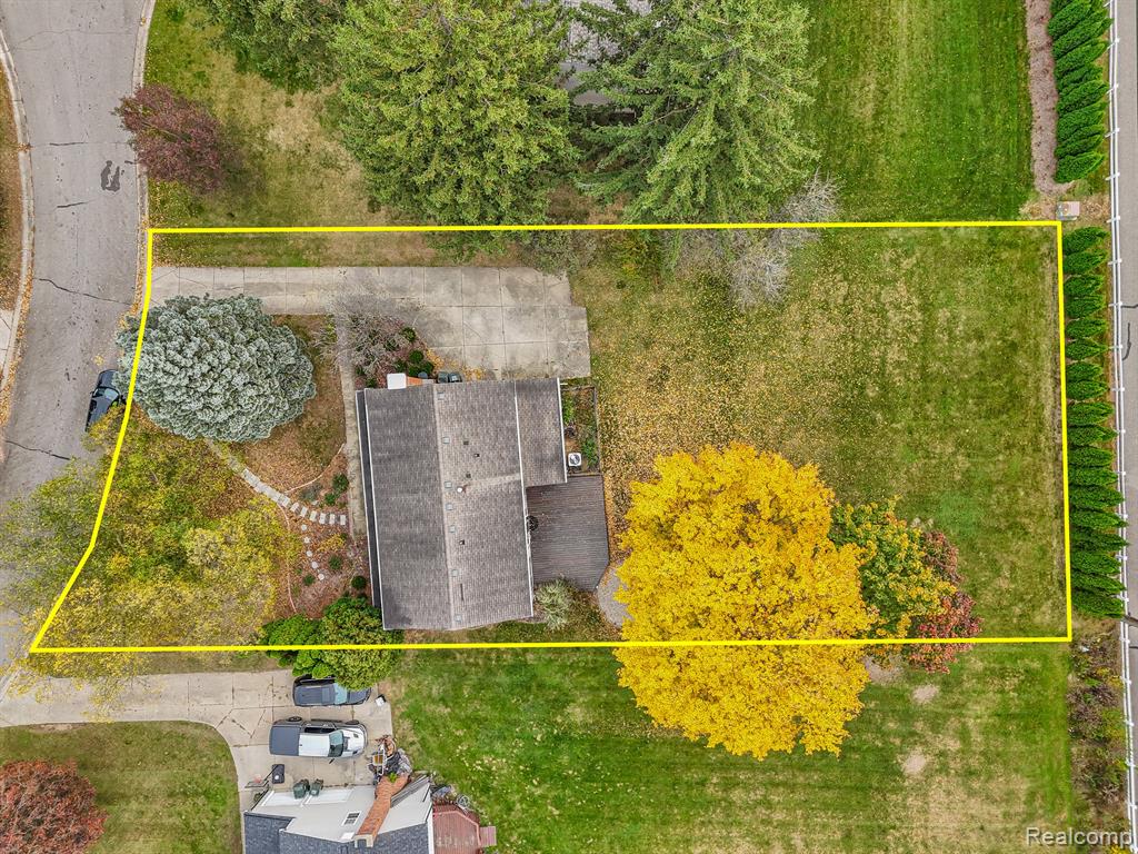 1082 Barneswood Lane Rochester, MI 48306 - Photo 7 of 26