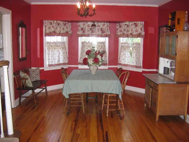 3243 Middle Road Davenport, IA 52803 - Photo 3 of 9 Gallery Image 3