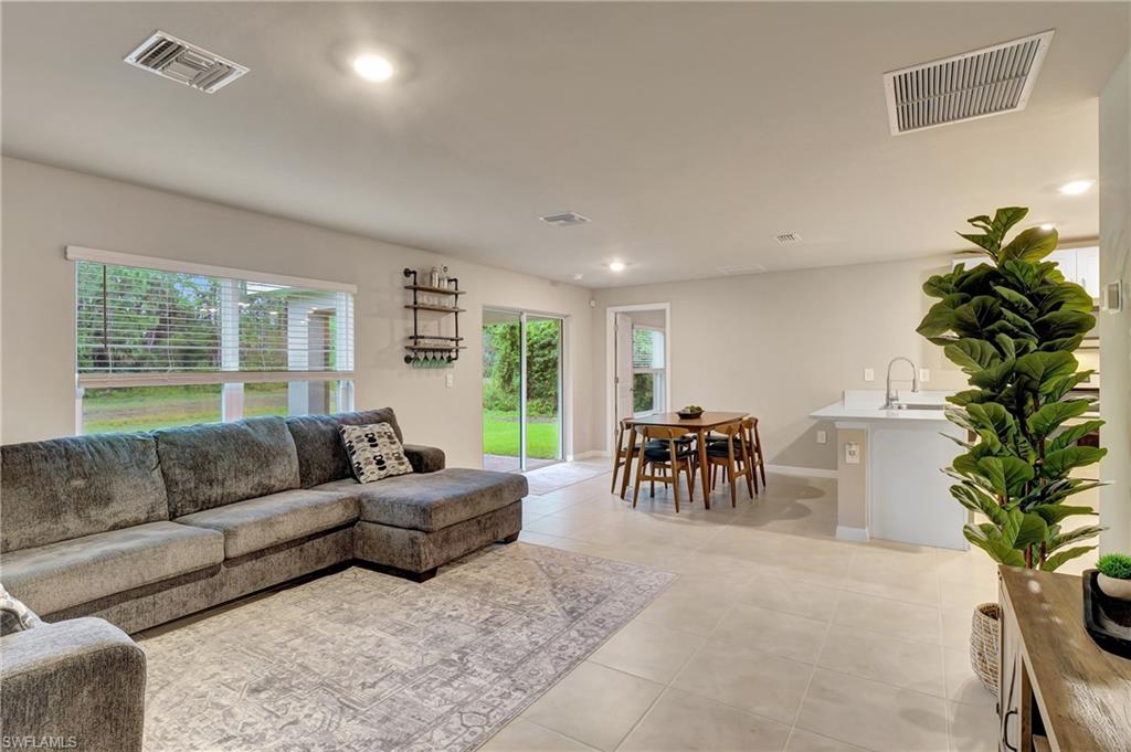 8019 Memory Circle LaBelle, FL 33935 - Photo 5 of 35