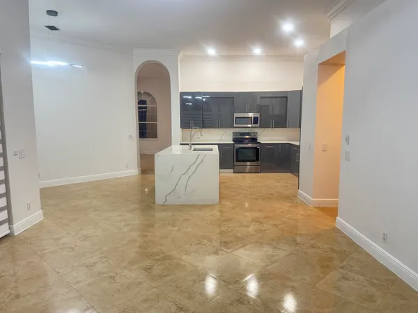 $4,800 | 8252 Northwest 44th Street, Coral Springs, FL 33065