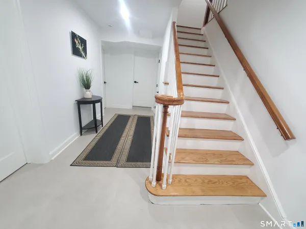 $795,000 | 17 Woodlawn Avenue, Norwalk, CT 06854