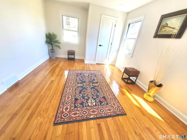 $795,000 | 17 Woodlawn Avenue, Norwalk, CT 06854