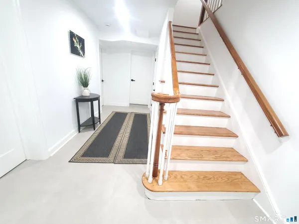 $795,000 | 17 Woodlawn Avenue, Norwalk, CT 06854