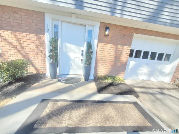 $795,000 | 17 Woodlawn Avenue, Norwalk, CT 06854
