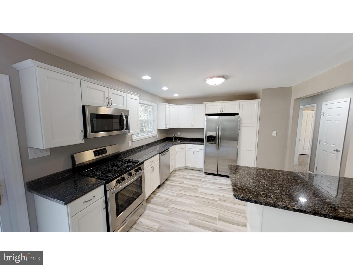 194 Crow Pond Road Elmer, NJ 08318 - Photo 3 of 24