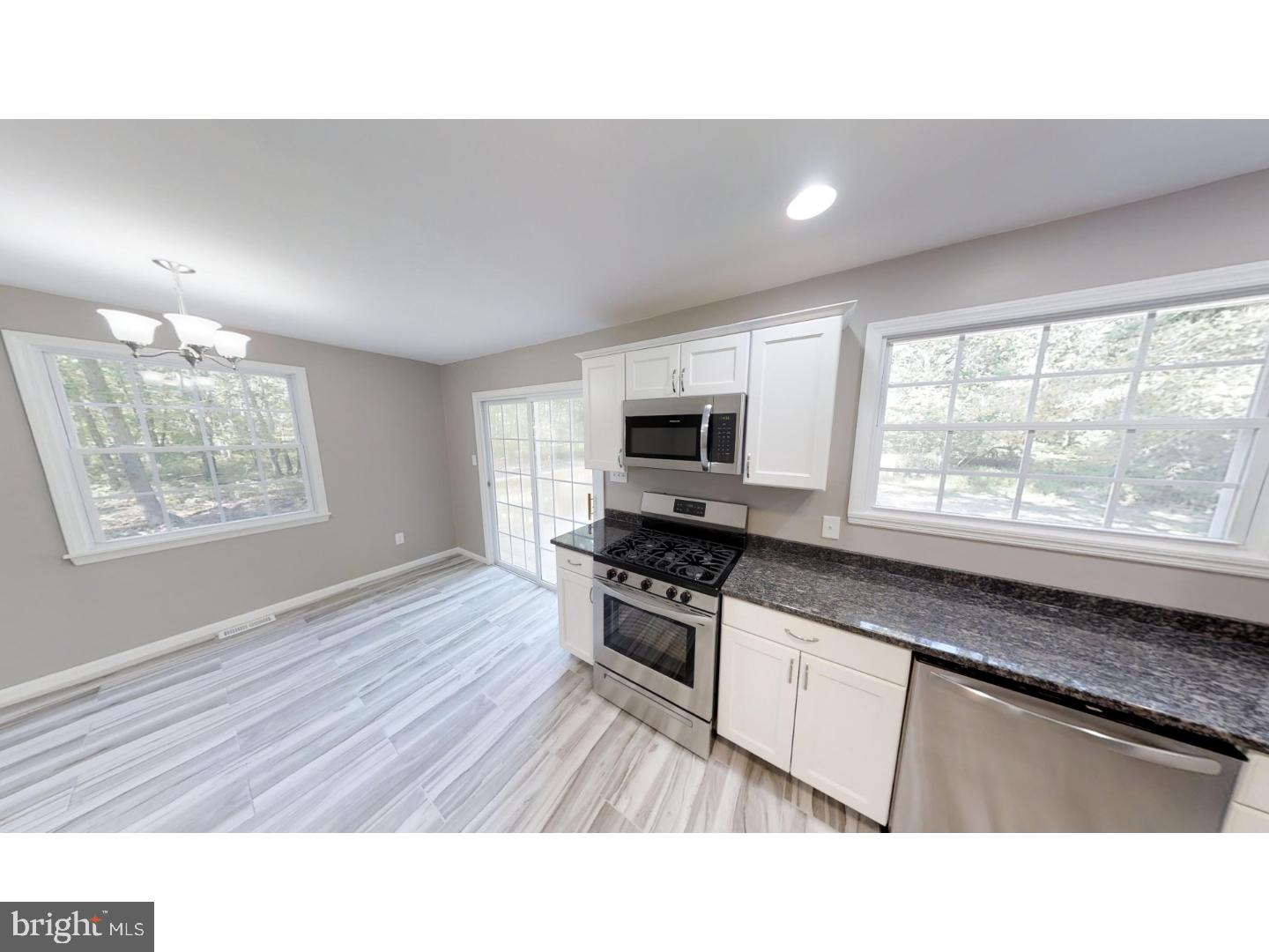 194 Crow Pond Road Elmer, NJ 08318 - Photo 5 of 24