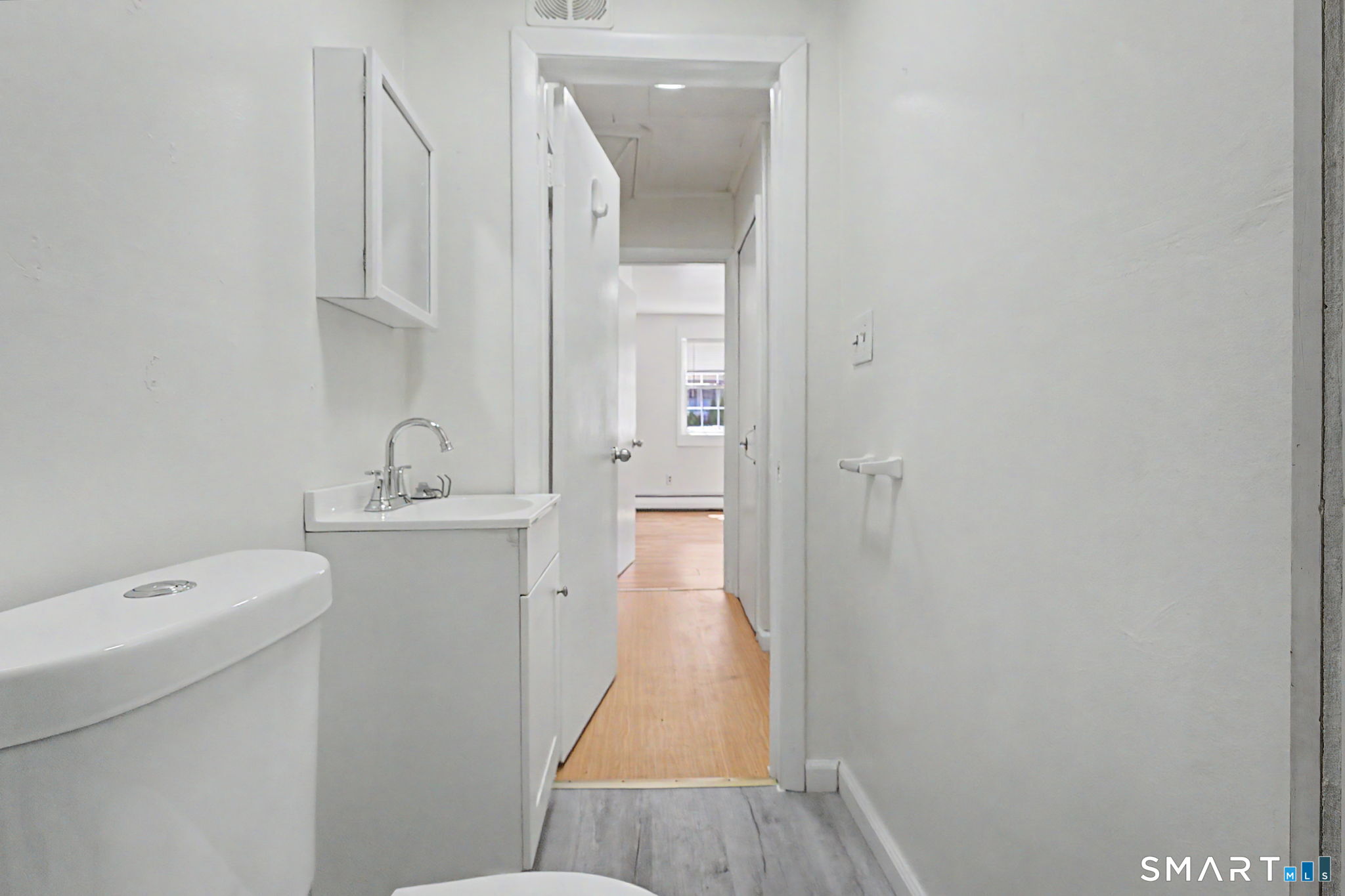 52 Alder Street Waterbury, CT 06708 - Photo 9 of 40