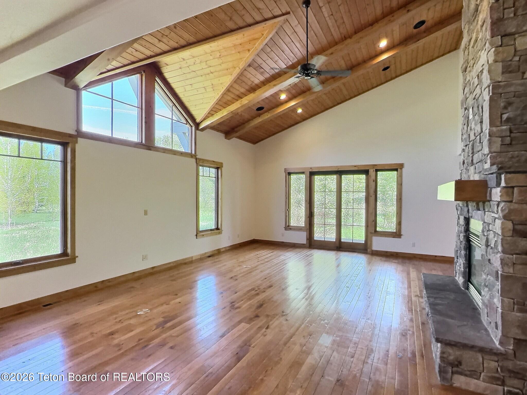 45 Scott Drive Victor, ID 83455 - Photo 5 of 22 Living Room