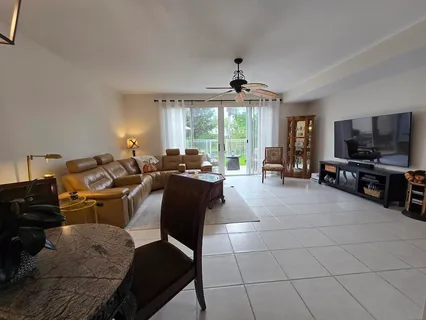 $537,900 | 144 Santa Barbara Way, Palm Beach Gardens, FL 33410