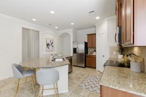 $330,000 | 124 Golden Eagle, Leander, TX 78641