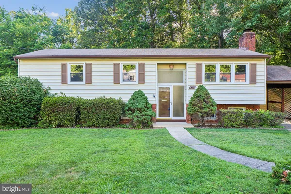 $3,500 | 4712 Springbrook Drive, Annandale, VA 22003