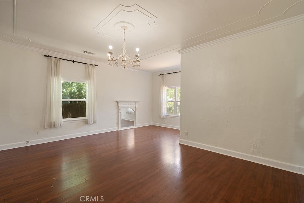 4073 Cedar Street Riverside, CA 92501 - Photo 4 of 47