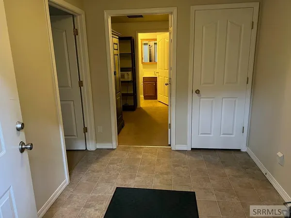 $595,500 | 674 Katie Court, Ammon, ID 83406