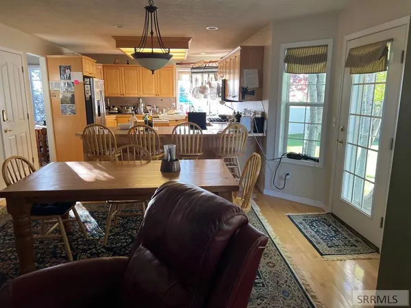 $595,500 | 674 Katie Court, Ammon, ID 83406