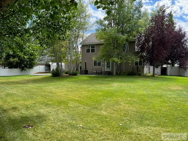 $595,500 | 674 Katie Court, Ammon, ID 83406