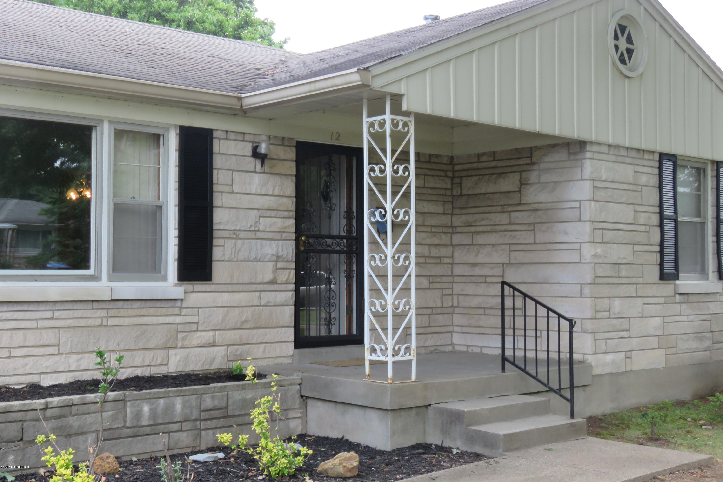 12 Welby Road Louisville, KY 40258 - Photo 3 of 23 IMG_2035
