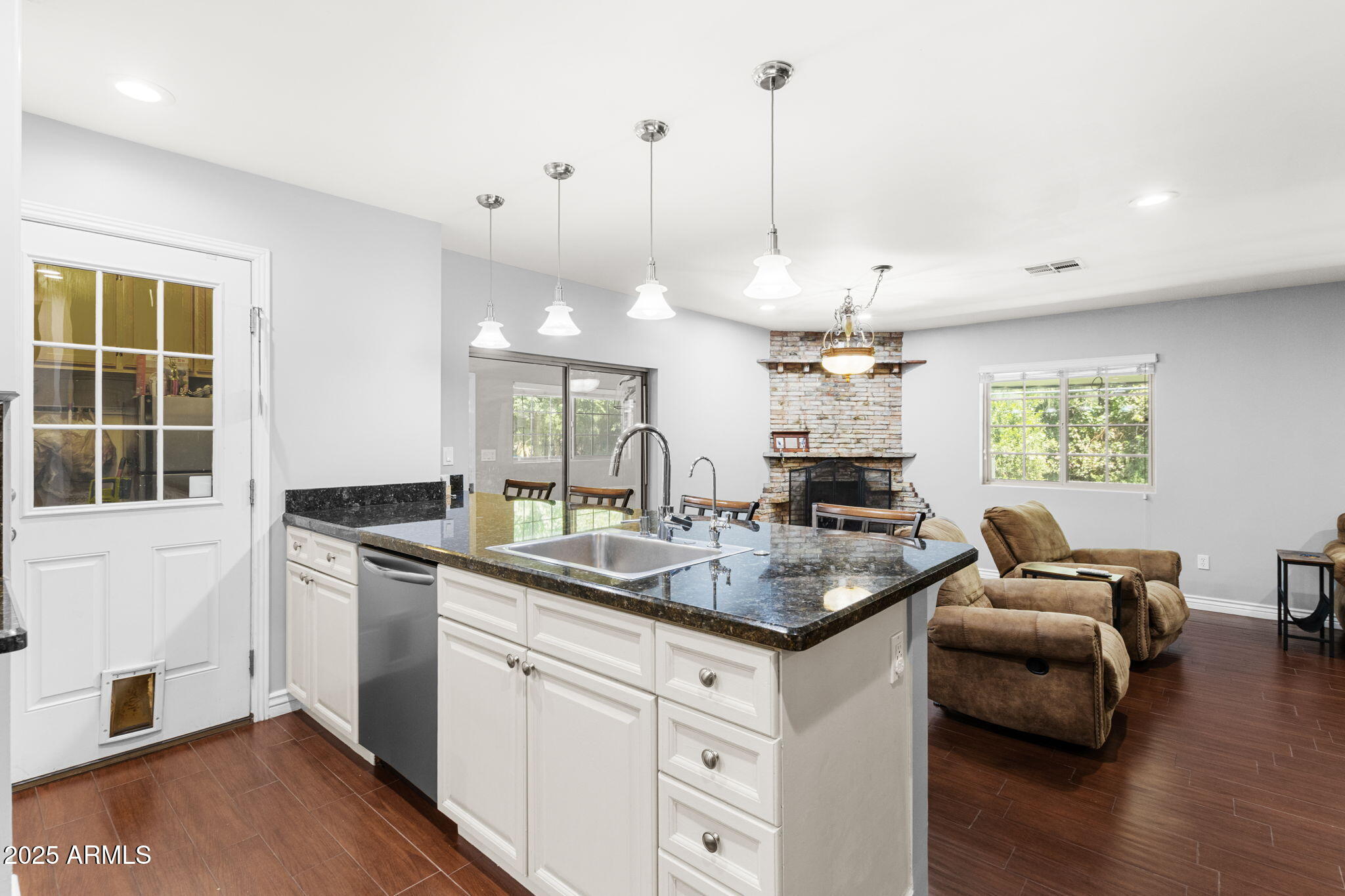 6548 West Baseline Road Laveen, AZ 85339 - Photo 12 of 60 Eat in Kitchen