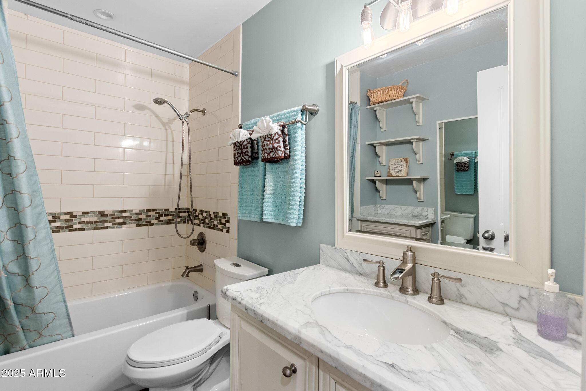 6548 West Baseline Road Laveen, AZ 85339 - Photo 24 of 60 Guest Bathroom