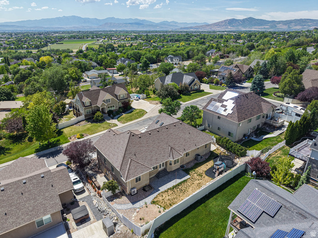 9502 Aztec Drive Cedar Hills, UT 84062 - Photo 11 of 89