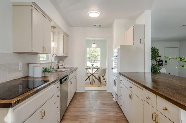 $385,000 | 1807 North Waterview Drive, Richardson, TX 75080