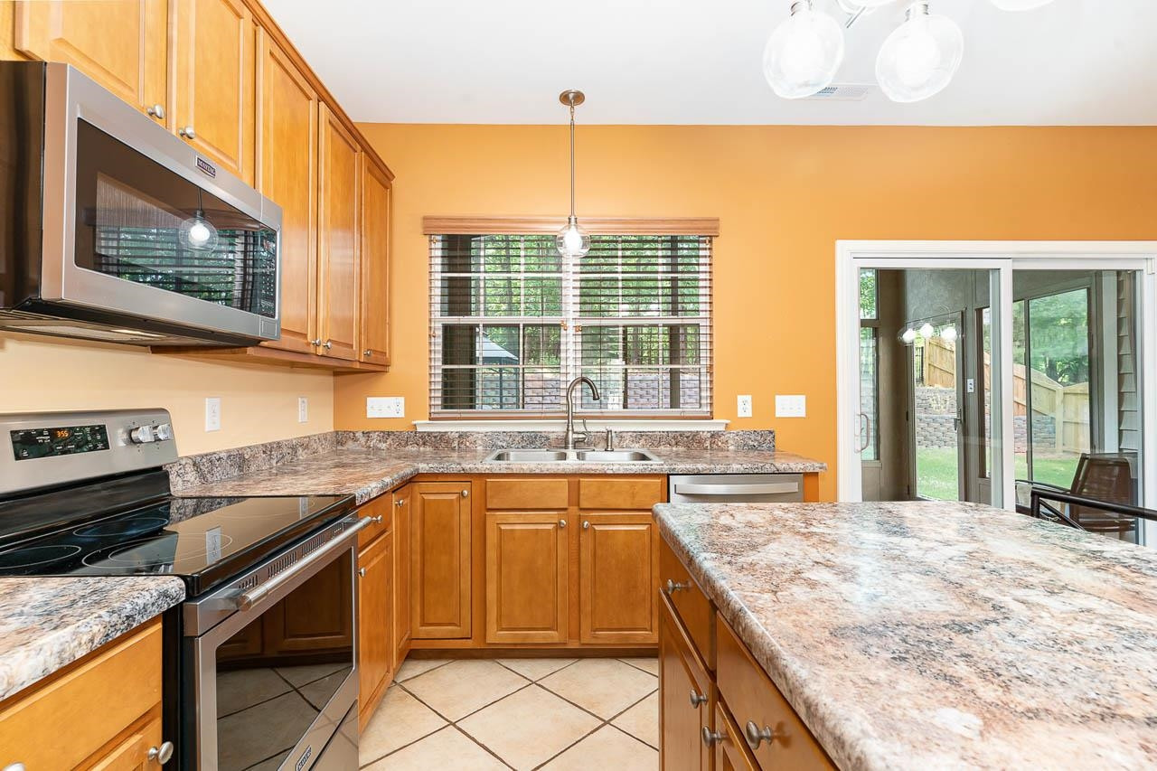 1605 October Road Raleigh, NC 27614 - Photo 17 of 31 Kitchen