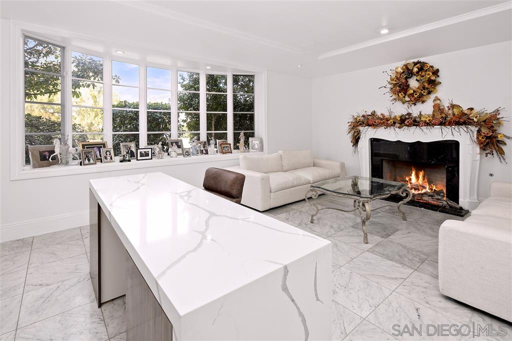 17833 Joyas Court Poway, CA 92064 - Photo 11 of 25