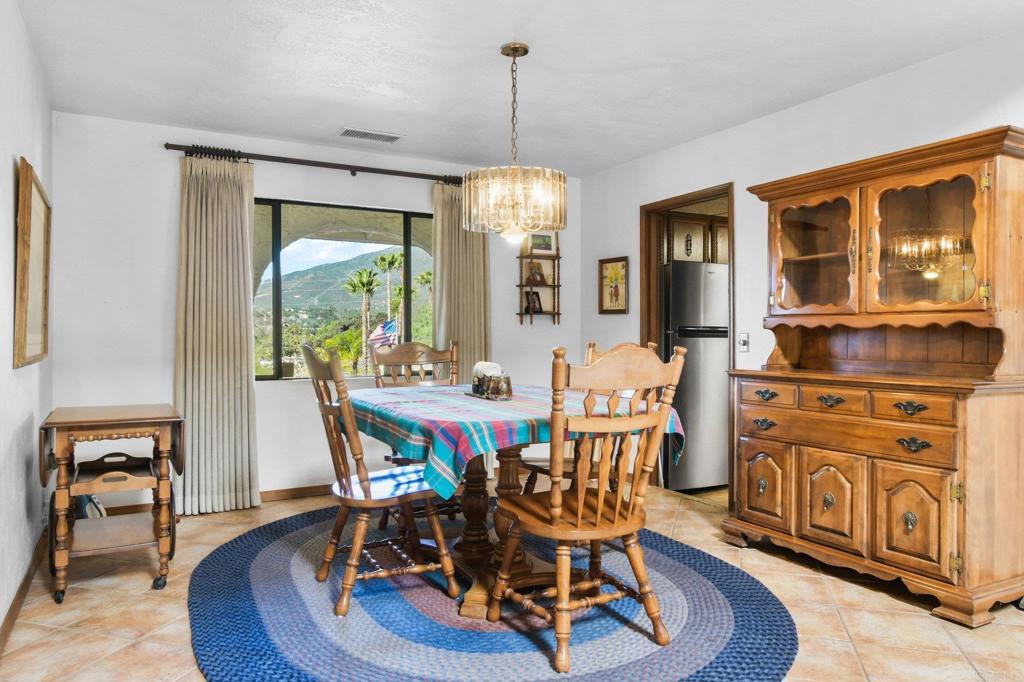 2157 Via Dieguenos Alpine, CA 91901 - Photo 8 of 31