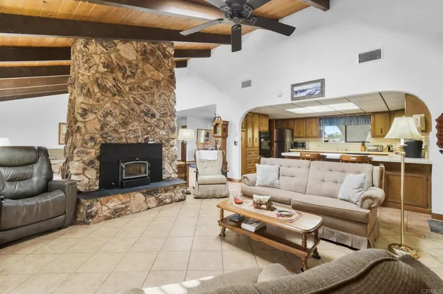 $1,000,000 | 2157 Via Dieguenos, Alpine, CA 91901