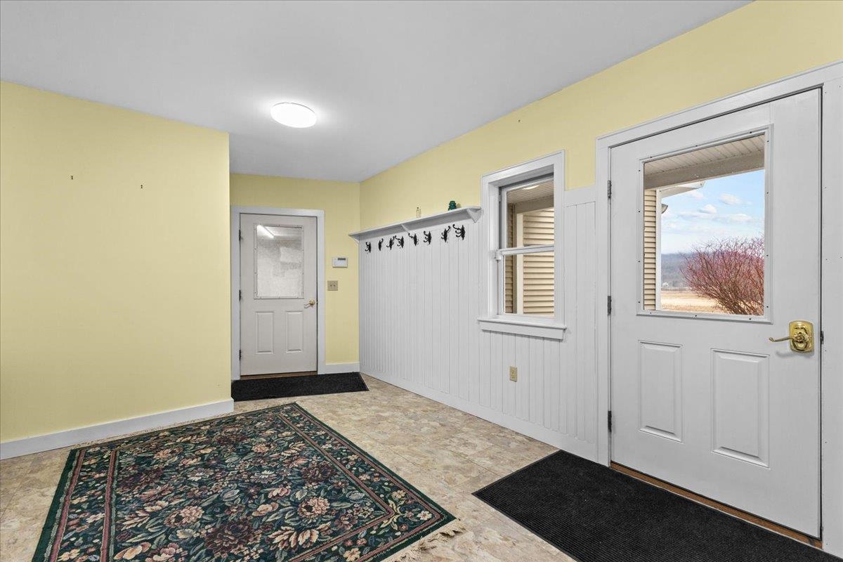 1804 Gilman Road Hinesburg, VT 05461 - Photo 2 of 39 Gallery Image 2