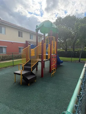 $2,650 | 3340 Palomino Drive, Unit 214, Hollywood, FL 33024