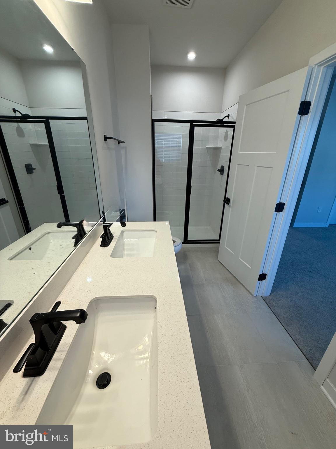 3 Cinnamon Lane Mount Laurel, NJ 08054 - Photo 14 of 27 a bathroom with a sink and mirror