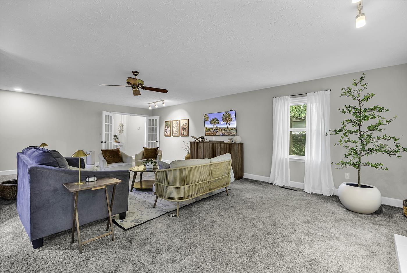 1305 Forest View Road Conway, SC 29526 - Photo 7 of 37