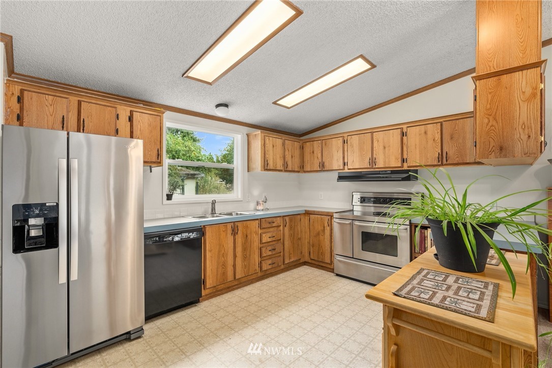 17700 Pendleton Street Southwest Rochester, WA 98579 - Photo 8 of 30