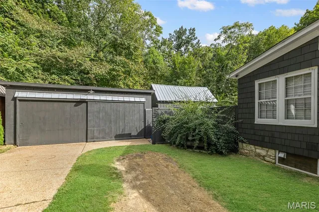 $255,000 | 70 Mill Street, Elsah, IL 62028