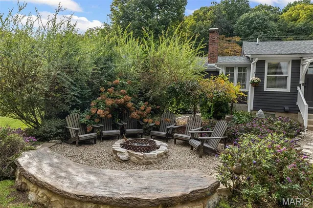 $255,000 | 70 Mill Street, Elsah, IL 62028