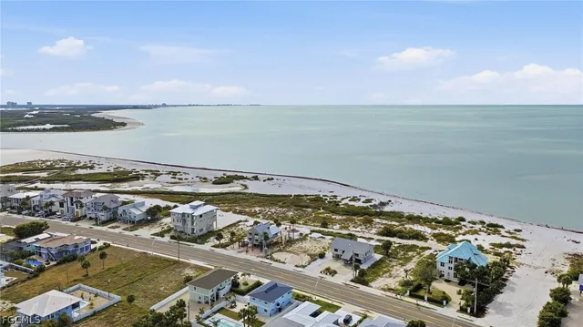 $2,899,999 | 8010 Estero Boulevard, Fort Myers Beach, FL 33931