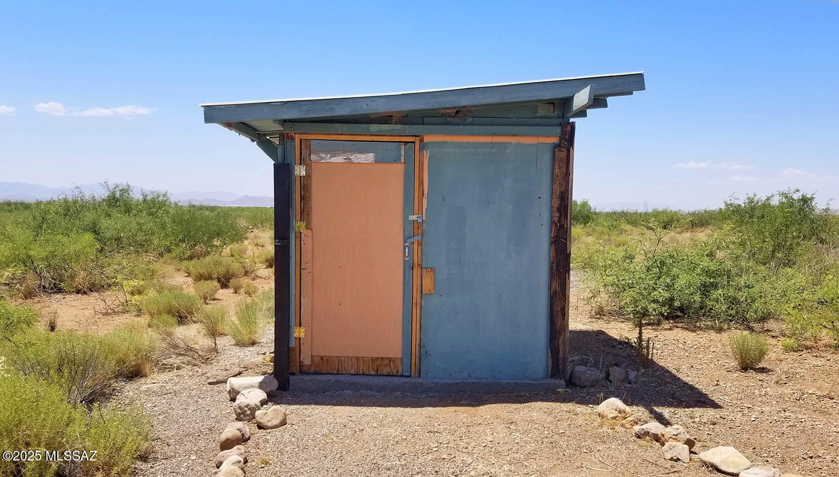 60-ac South Cross Creek Road, Unit 4 Pearce, AZ 85625 - Photo 23 of 39 Well house