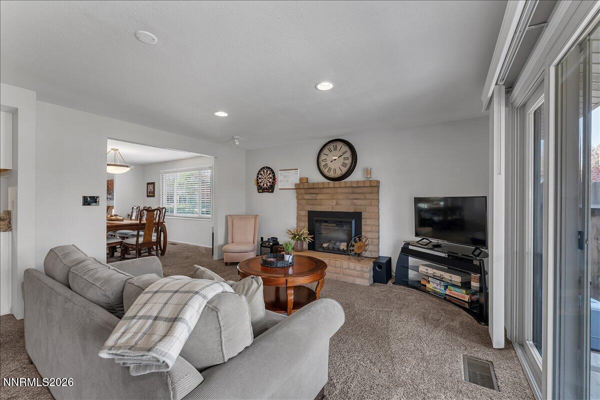 560 Peter Circle Reno, NV 89503 - Photo 11 of 38 14-560 Peter Cir Reno NV 89503 (14 of 56