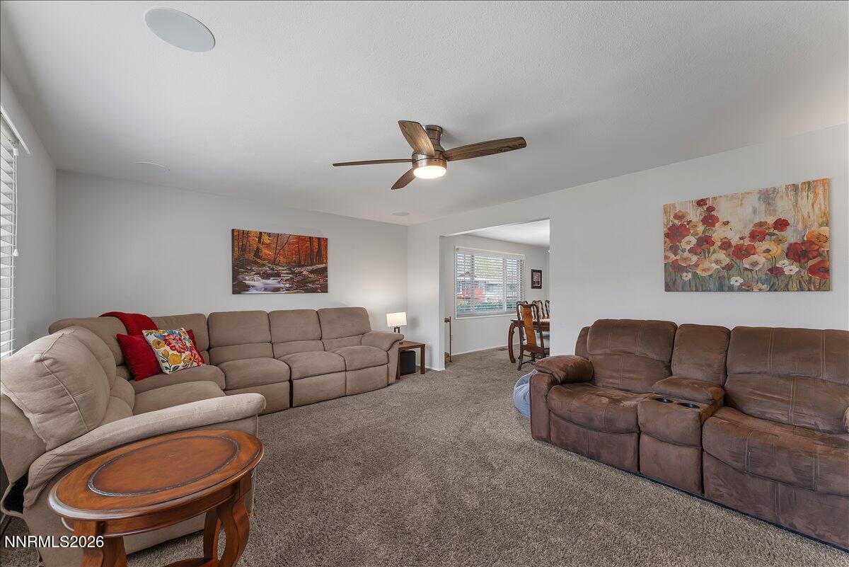 560 Peter Circle Reno, NV 89503 - Photo 6 of 38 09-560 Peter Cir Reno NV 89503 (9 of 56)