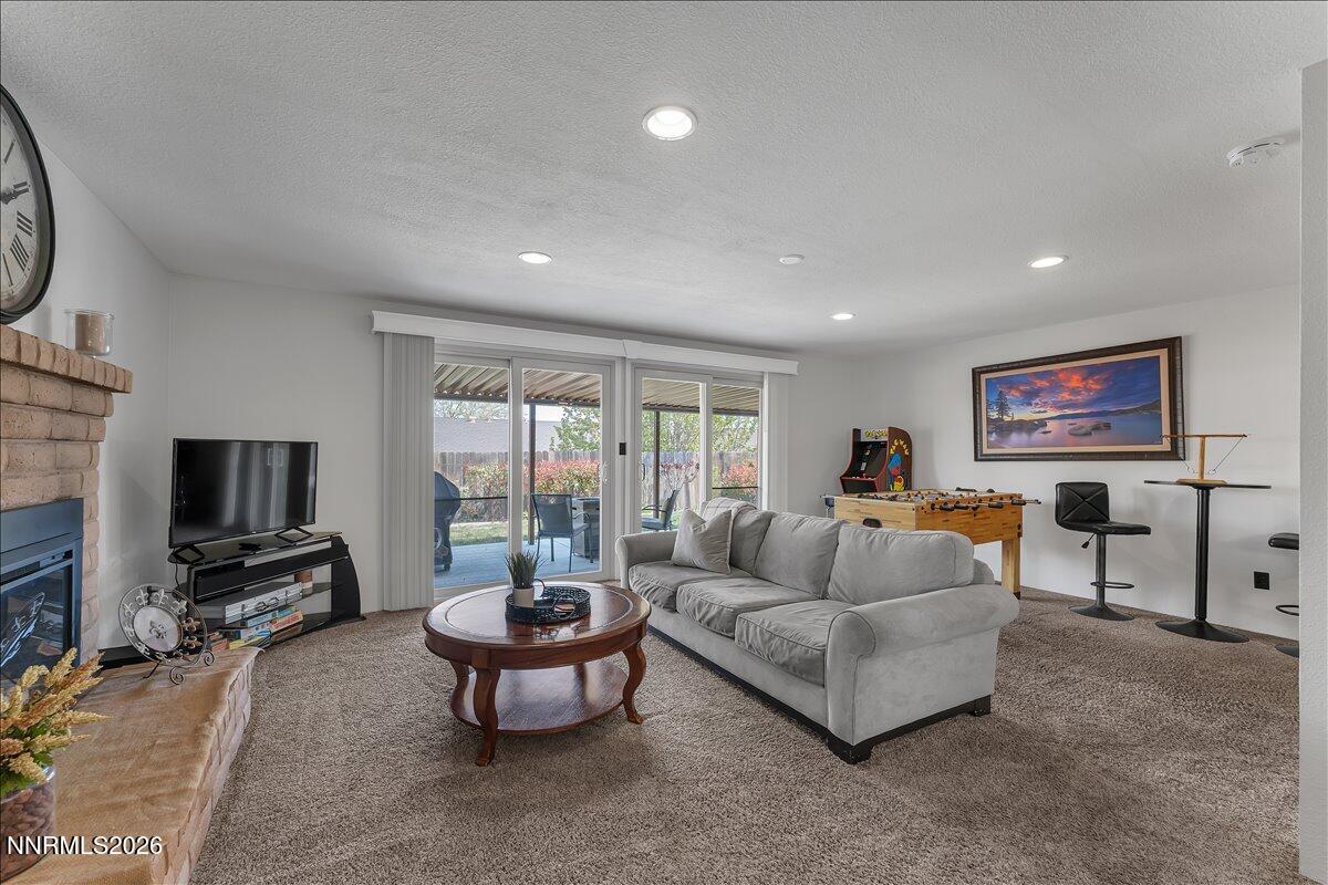 560 Peter Circle Reno, NV 89503 - Photo 9 of 38 12-560 Peter Cir Reno NV 89503 (12 of 56