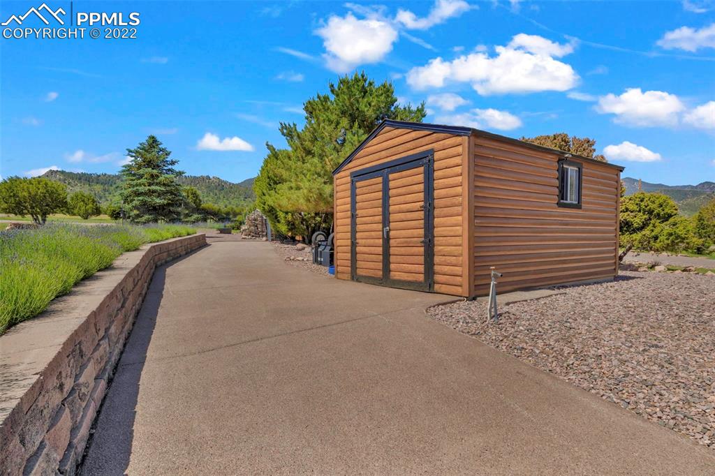 620 Crestview Drive Florence, CO 81226 - Photo 47 of 49 a view of a house with a yard