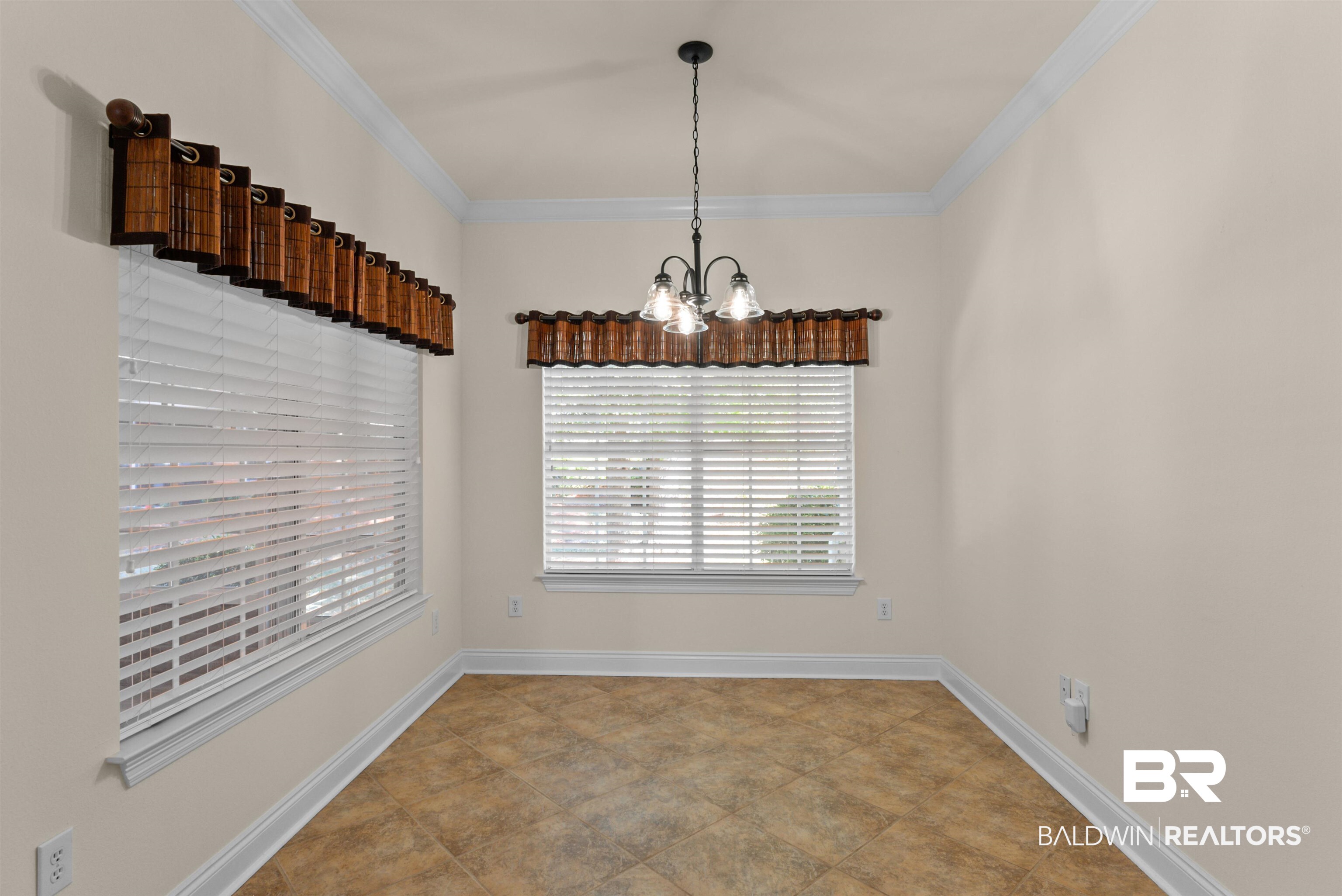 105 Natchez Trace Foley, AL 36535 - Photo 16 of 43 Breakfast Room